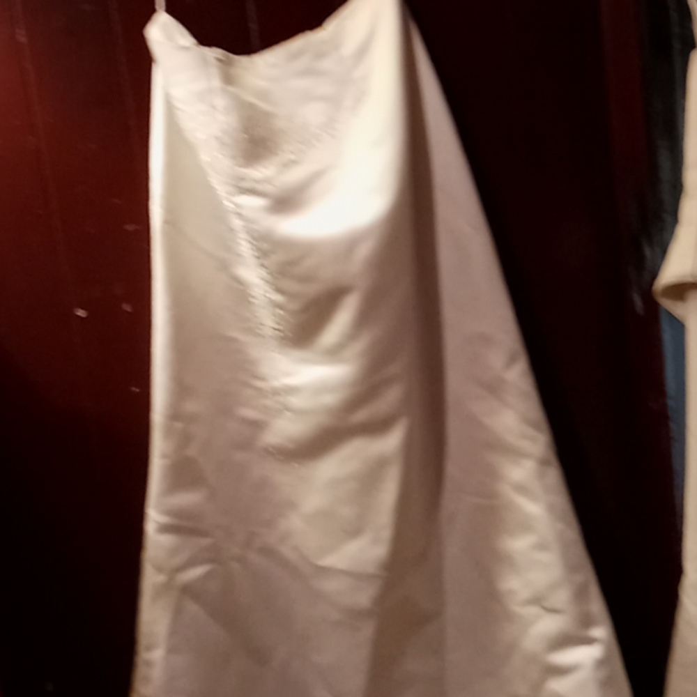 Bottom wedding skirt